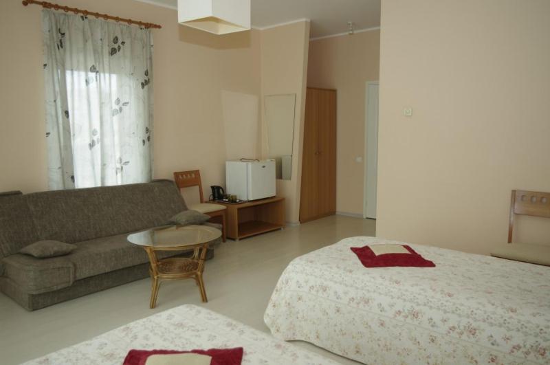Europe Guesthouse نارفا المظهر الخارجي الصورة